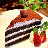 ヘーゼルナッツ＆モカケーキ